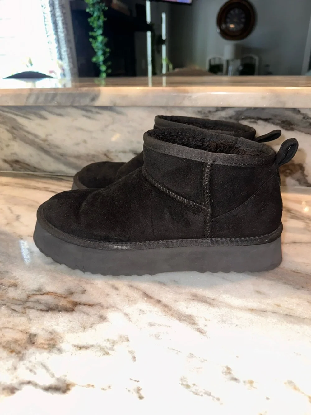 Beach by Matisse Black Suede Slip-On Ankle Slippers Boots Booties